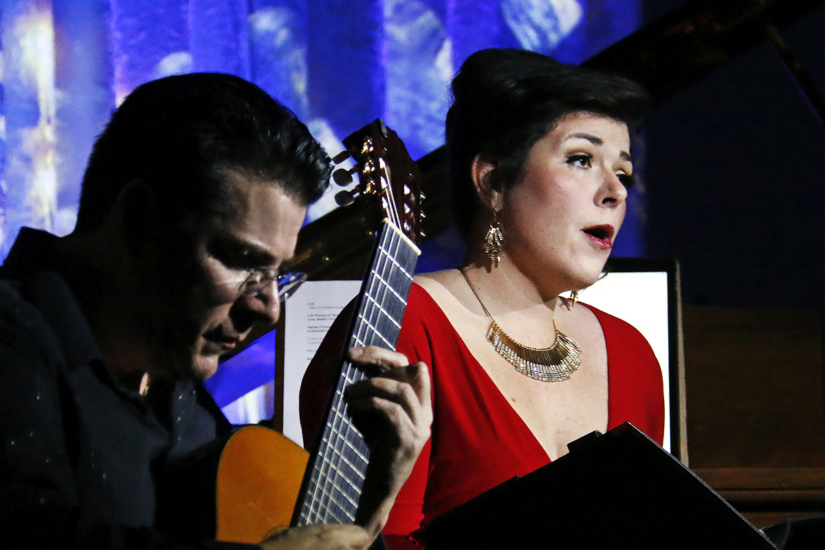 The soprano Jennifer Forni and Jose Angel Navarro